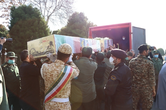 استقبال از پیکر مطهر ۱۶ شهید در مشهد