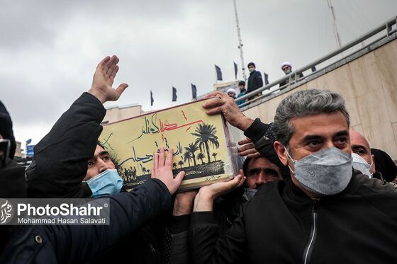 مراسم تدفین پیکر مطهر سه شهید گمنام در میدان شهدا مشهد