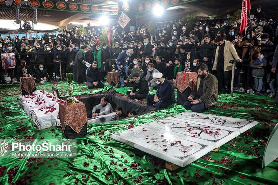 مراسم تدفین پیکر مطهر سه شهید گمنام در میدان شهدا مشهد