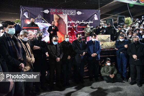 مراسم تدفین پیکر مطهر سه شهید گمنام در میدان شهدا مشهد