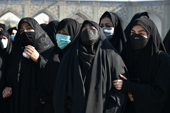 مراسم تشییع و تدفین پیکر «سعید تشکری» در حرم مطهر رضوی