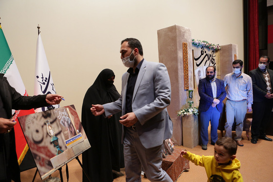 آئین رونمایی از کتاب چهارمین نفر؛ زندگی شهید محمد جاودانی