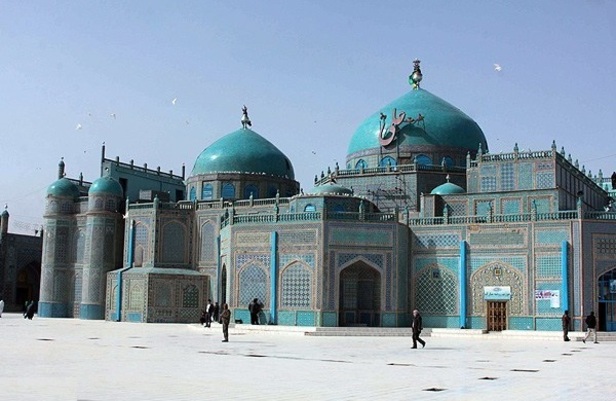 زیارت سخی در شهر مزارشریف
